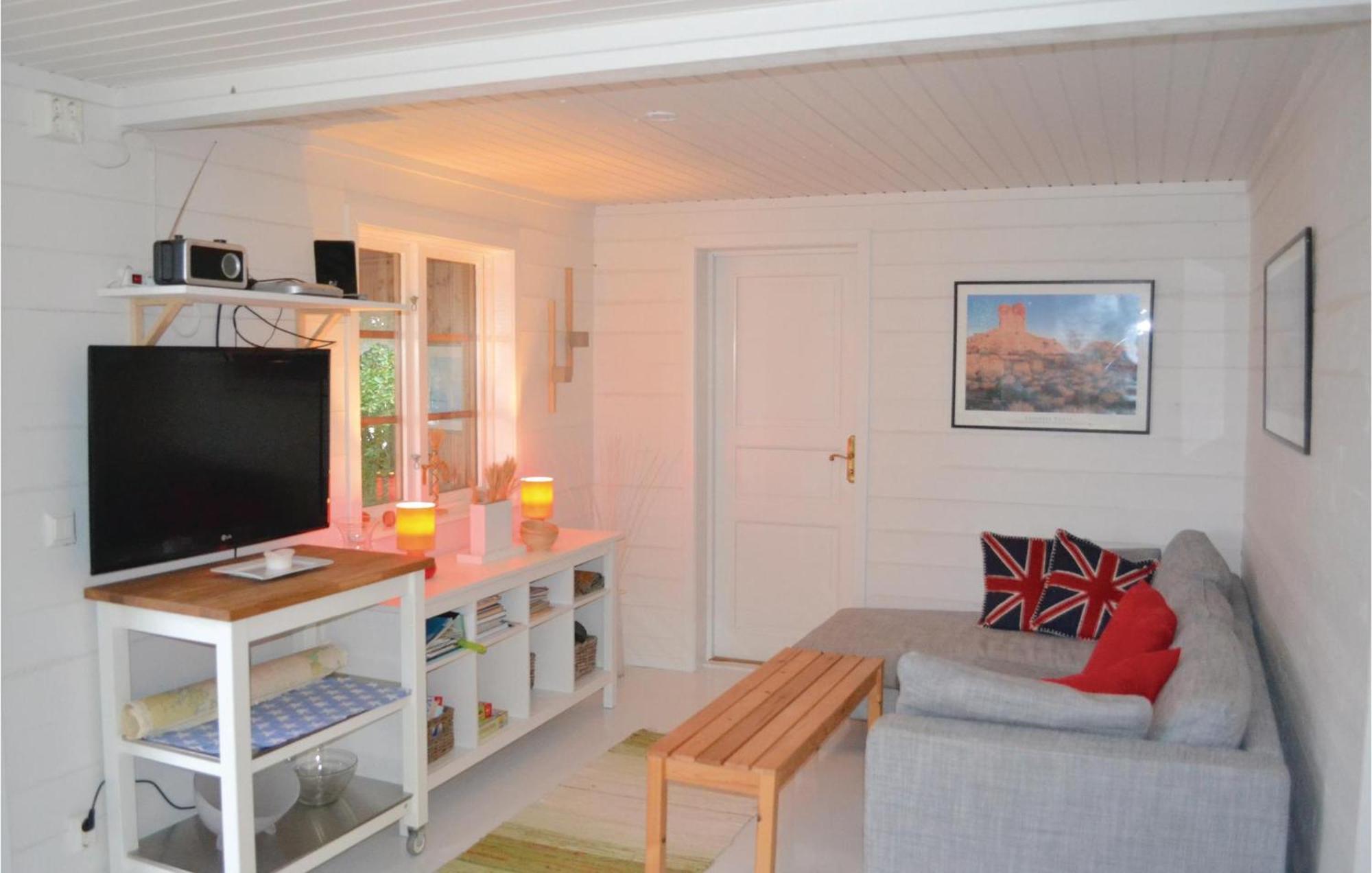 Nice Home In Ronneby With Kitchen Saltarna Ngoại thất bức ảnh